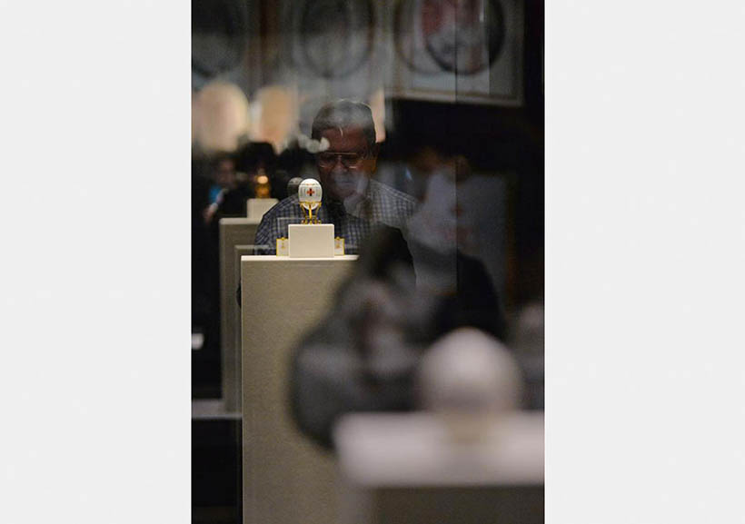 Tesouros de Fabergé s?o exibidos em Beijing