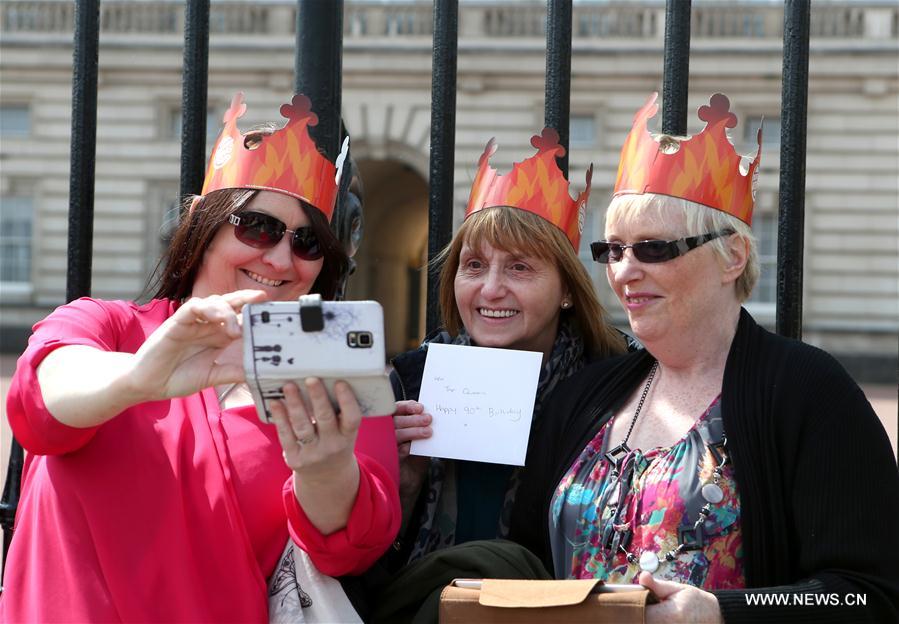 90o aniversário da rainha britanica Elizabeth II celebrado em Londres