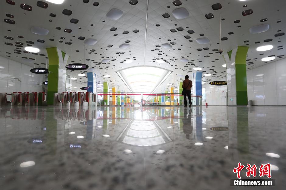 Inaugurada esta??o de metr? na Disney de Shanghai