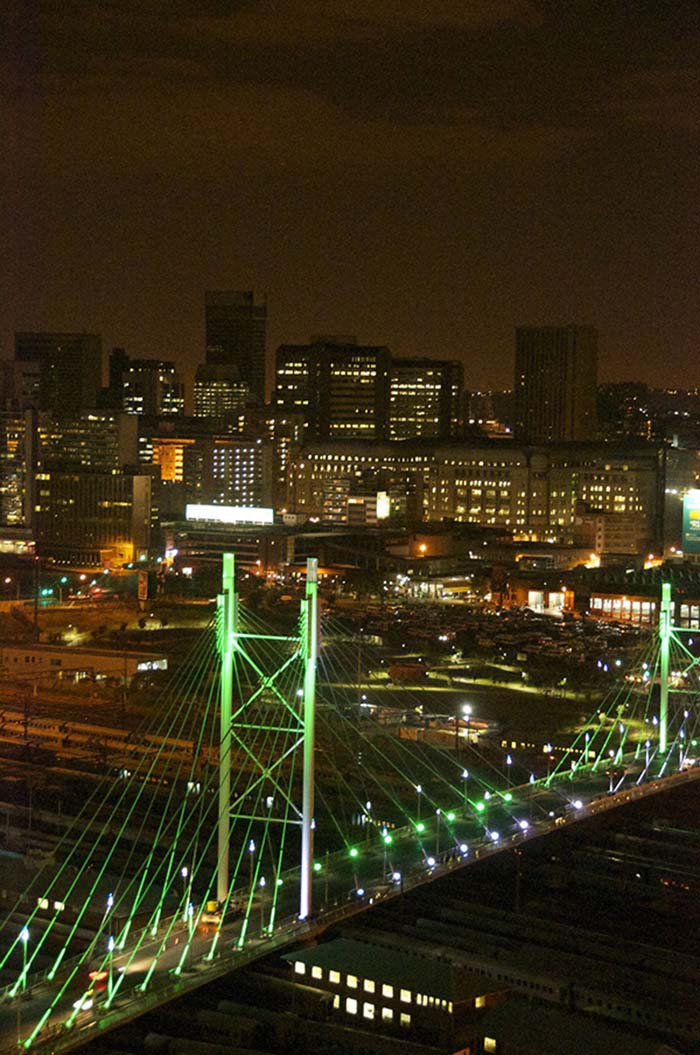 Monumentos ao redor do mundo marcam contagem de 100 dias para as Olimpíadas