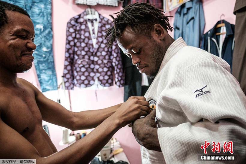 Atleta refugiado luta para realizar sonho olímpico