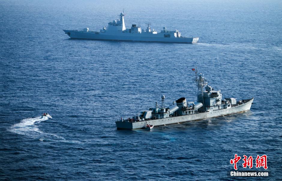 Marinha chinesa realiza exercício de resposta à circunstancias especias no MSC
