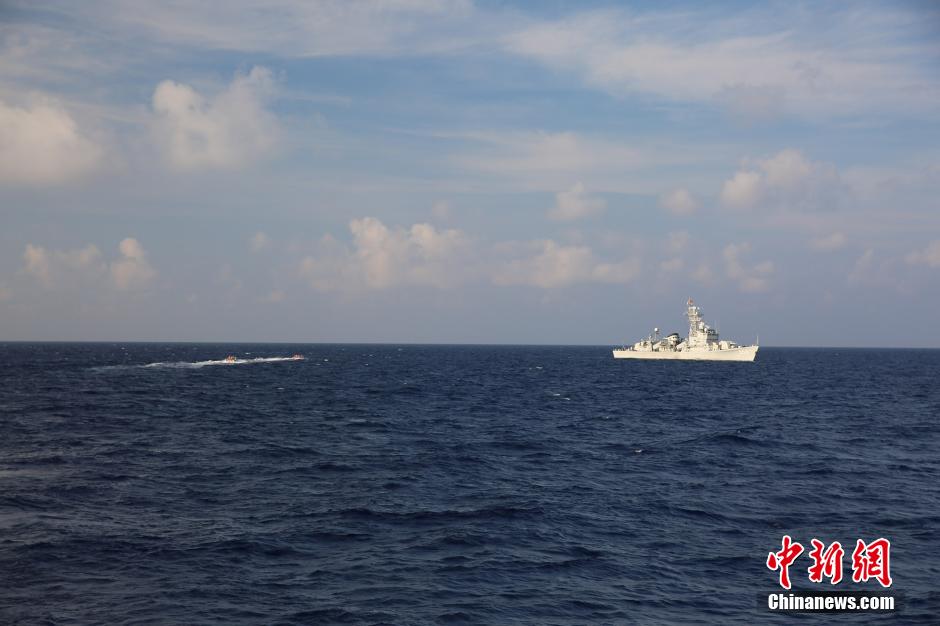 Marinha chinesa realiza exercício de resposta à circunstancias especias no MSC