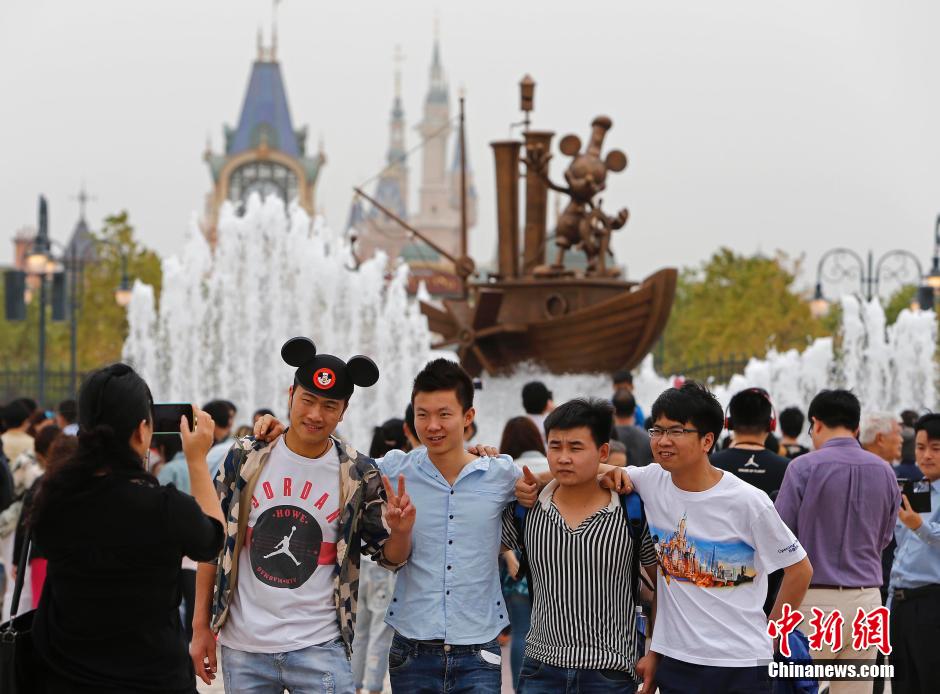 Disneylandia Shanghai realiza ensaio de abertura