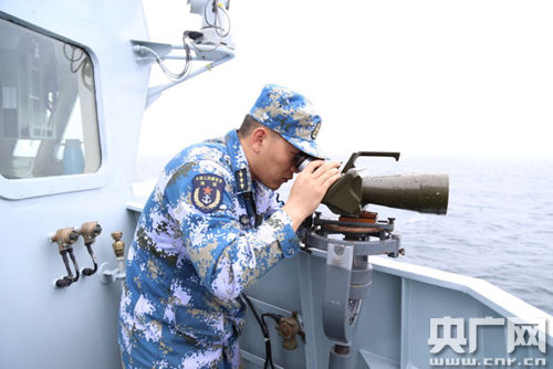 17 tripulantes de navio naufragado no Mar do Leste da China permanecem desaparecidos