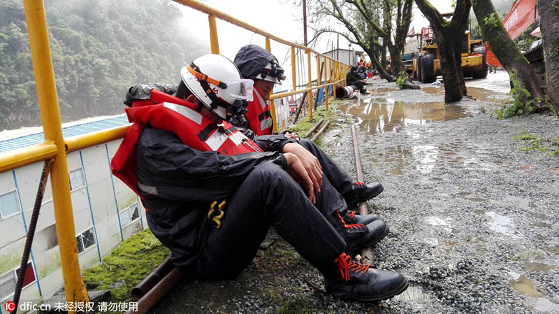 Deslizamento de terra no sudeste da China deixa 34 mortos e quatro desaparecidos