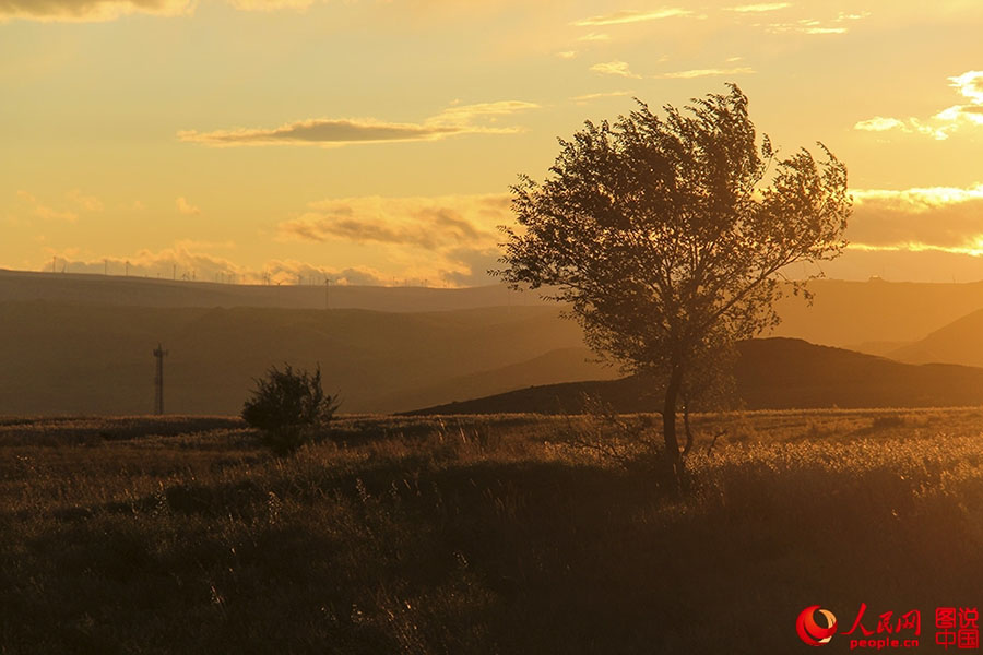 Rodovia de Hebei envolta em paisagens sublimes come?a a cobrar ingressos de entrada
