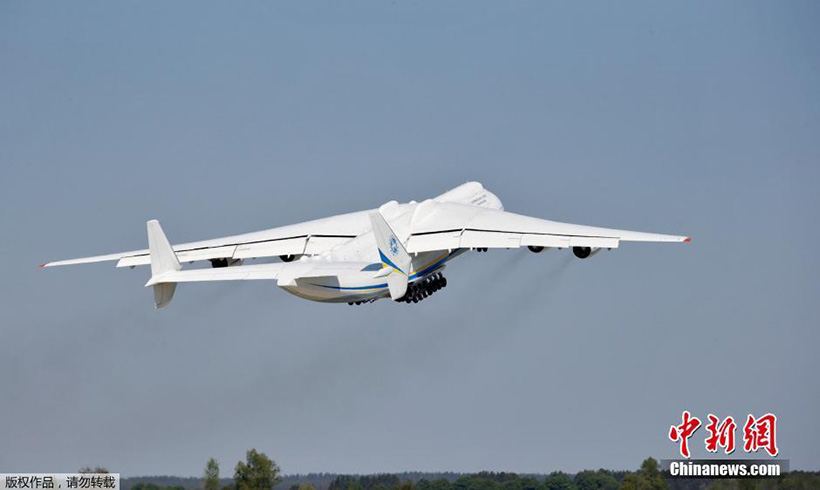 Maior avi?o do mundo parte da Europa com destino à Austrália