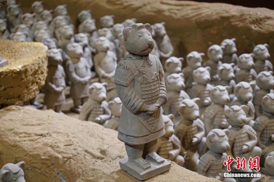 “Ursinhos de terracota” em exposi??o em Wuxi