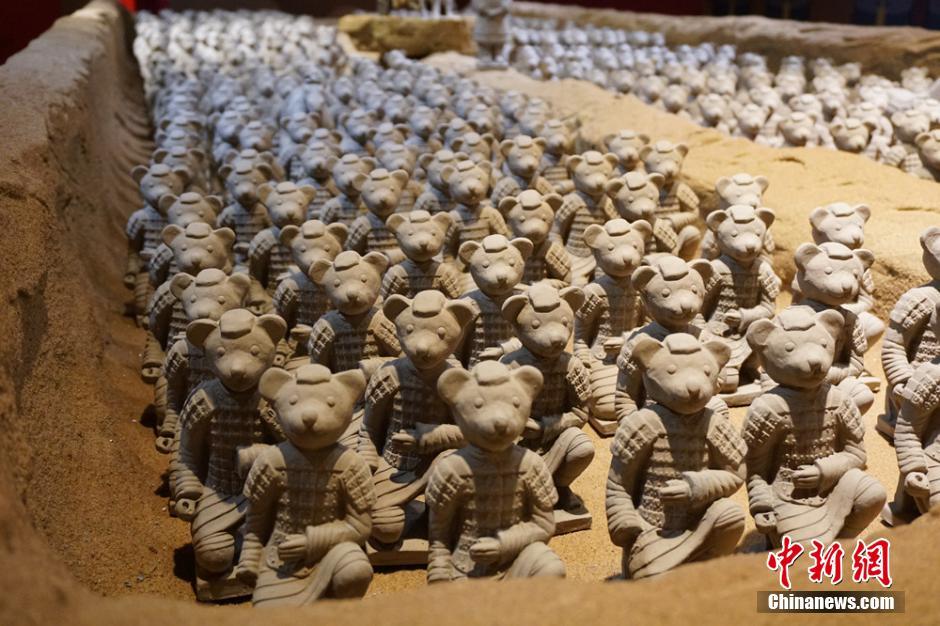 “Ursinhos de terracota” em exposi??o em Wuxi