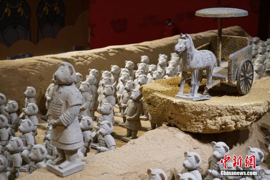 “Ursinhos de terracota” em exposi??o em Wuxi