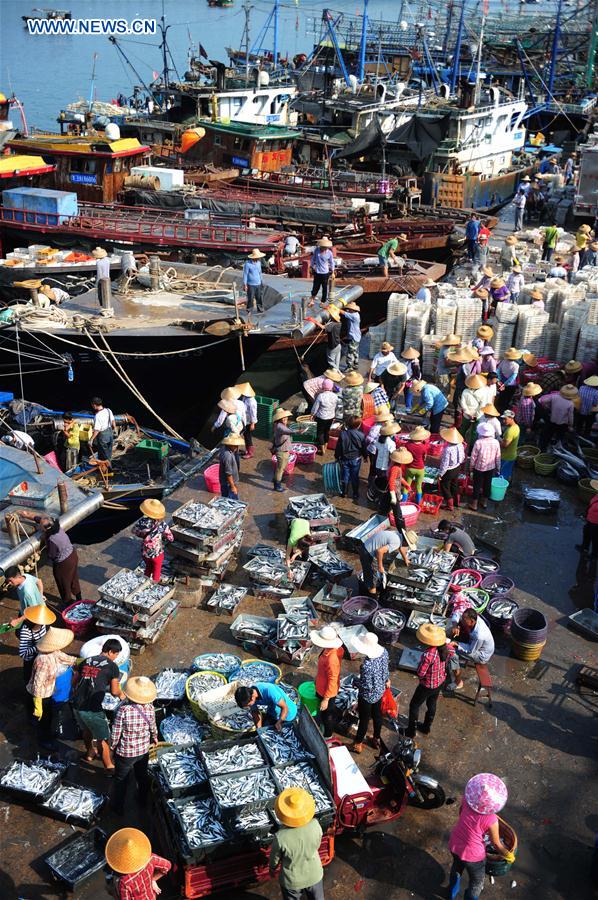Inicia a proibi??o anual de pescas no Mar do Sul da China