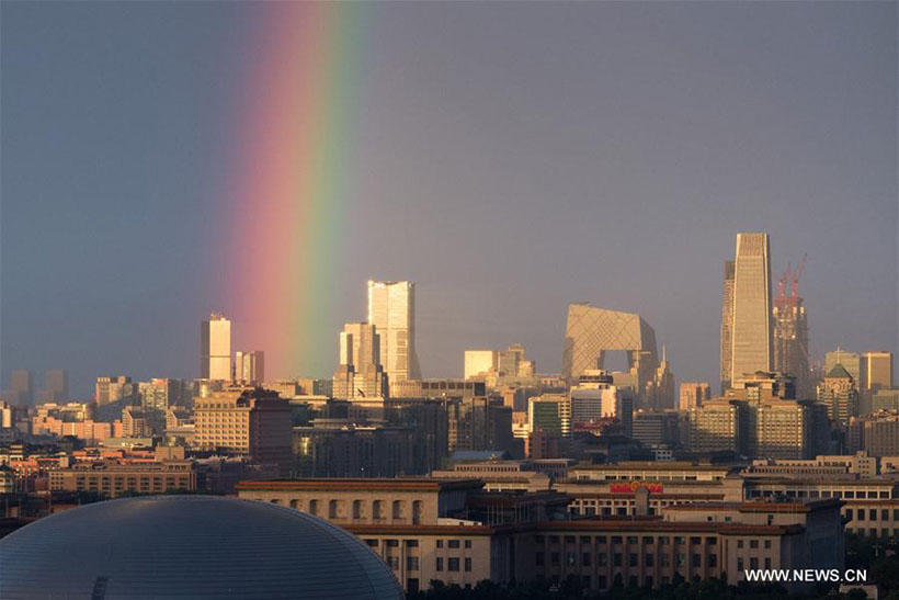 Arco-íris se forma em Beijing e imagens viralizam nas mídias sociais