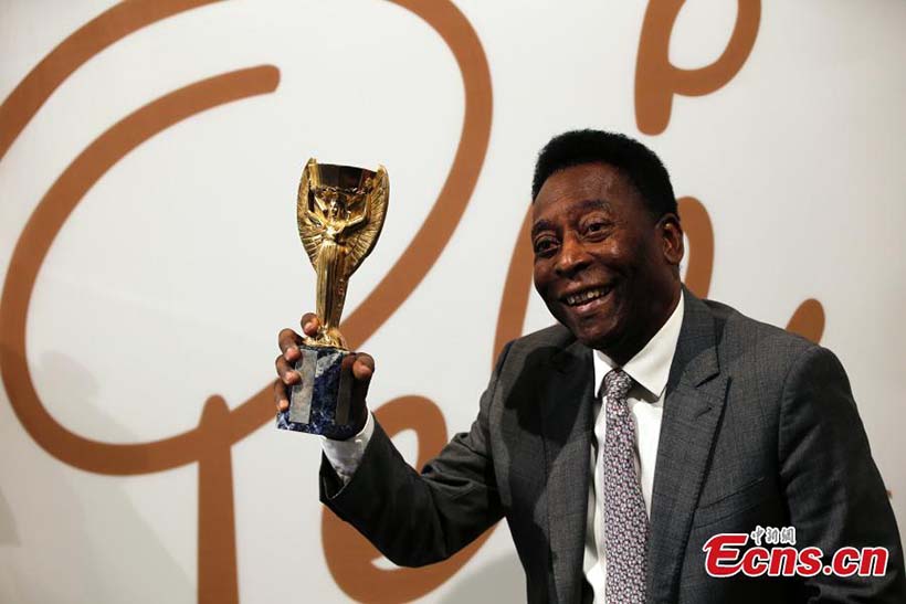 Pelé oferecerá 2 mil itens das suas lembran?as pessoais dos tempos de futebolista para leil?o