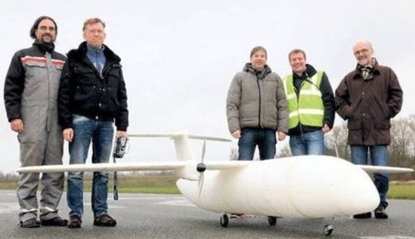 Airbus apresenta mini avi?o construído com tecnologia de impress?o 3D