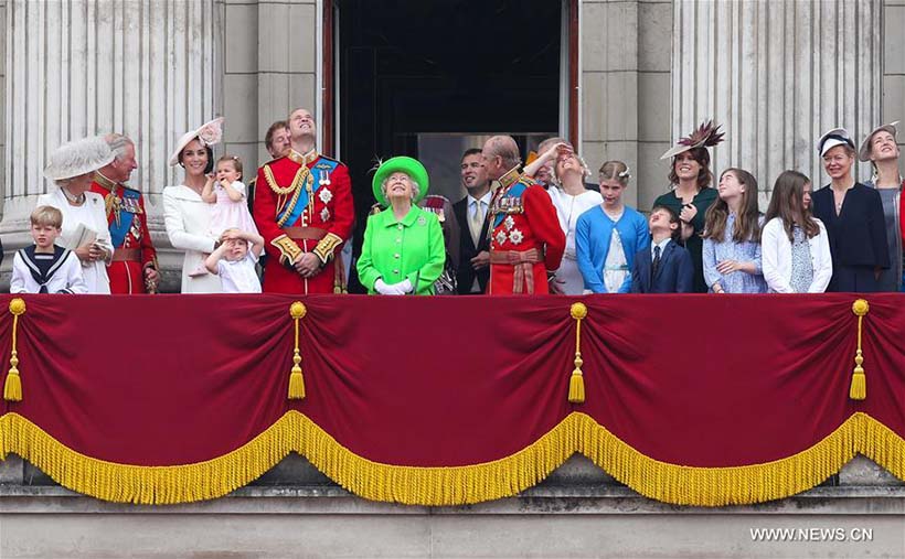 90o aniversário da Rainha Isabel II é celebrado em Londres