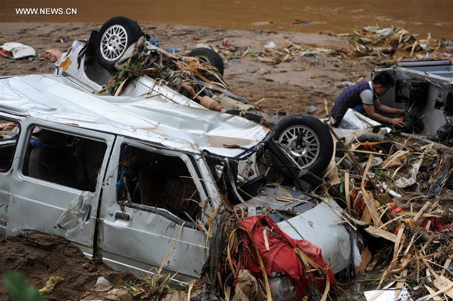 Chuva pesada deixa um morto e outro desaparecido no sul da China
