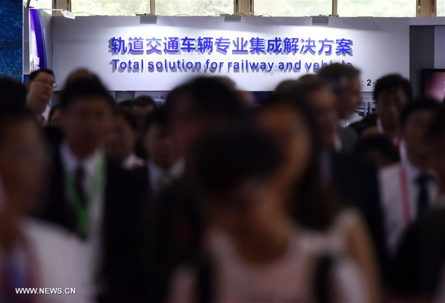Beijing realiza exibi??o “Ferrovias Modernas 2016”