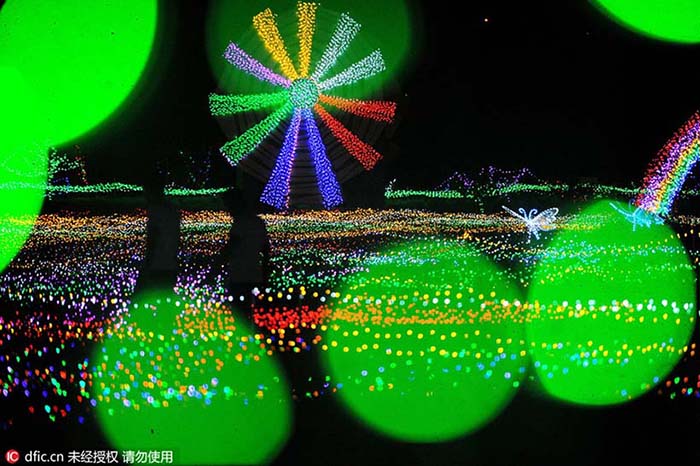 Milh?es de LEDs criam mundo de fantasia no noroeste da China