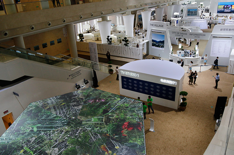 O Fórum de Davos de ver?o 2016 é inaugurado em Tianjin