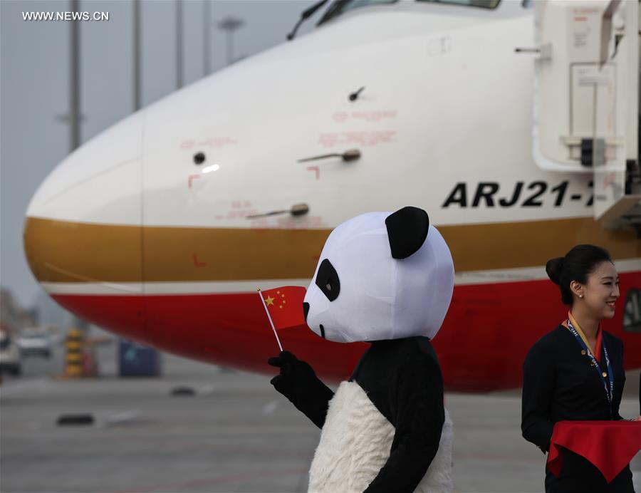 Primeiro jato regional da China come?a a operar