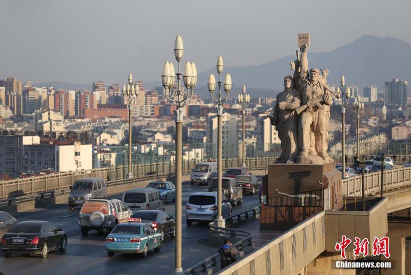 Primeira ponte sobre o Rio Yangtzé será encerrada para repara??es