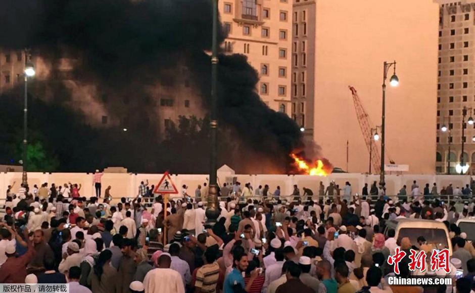 Arábia Saudita atingida por vários ataques suicidas