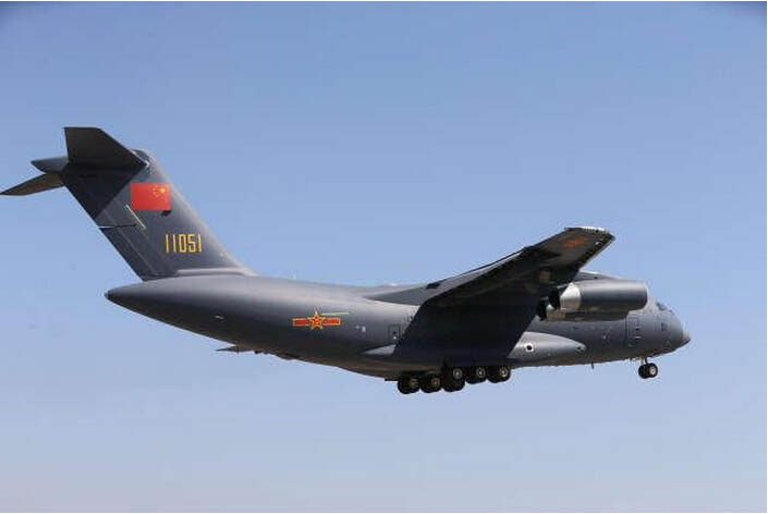 Avi?o de transporte (Y-20) entra oficialmente ao servi?o da For?a Aérea Chinesa