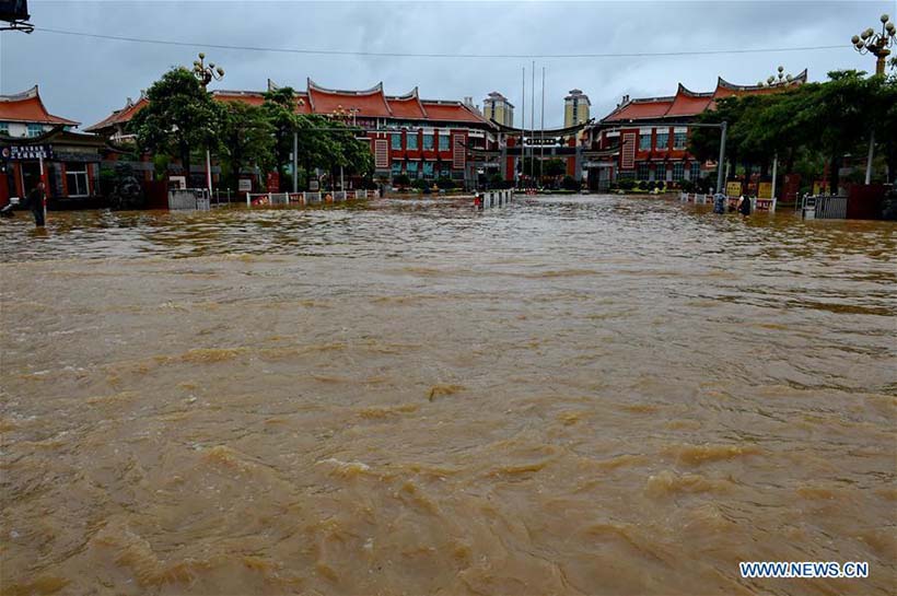 Tuf?o Nepartak deixa seis mortos e oito desaparecidos no leste da China