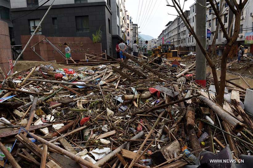 Tuf?o Nepartak deixa seis mortos e oito desaparecidos no leste da China