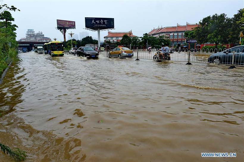 Tuf?o Nepartak deixa seis mortos e oito desaparecidos no leste da China