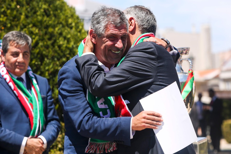 Portugal recebe sele??o nacional em apoteose