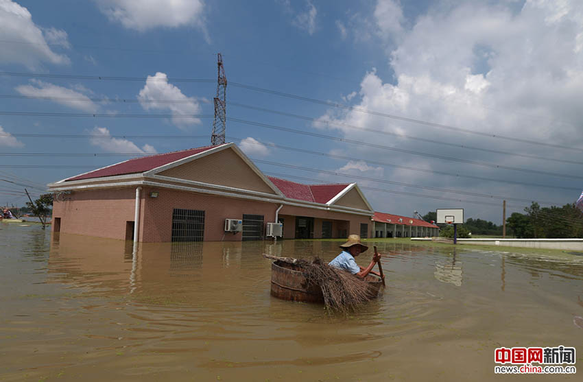 Inunda??es causam 161 mortos na margem do rio Yangtzé