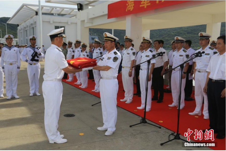 Novo modelo de contratorpedeiro entra em opera??o