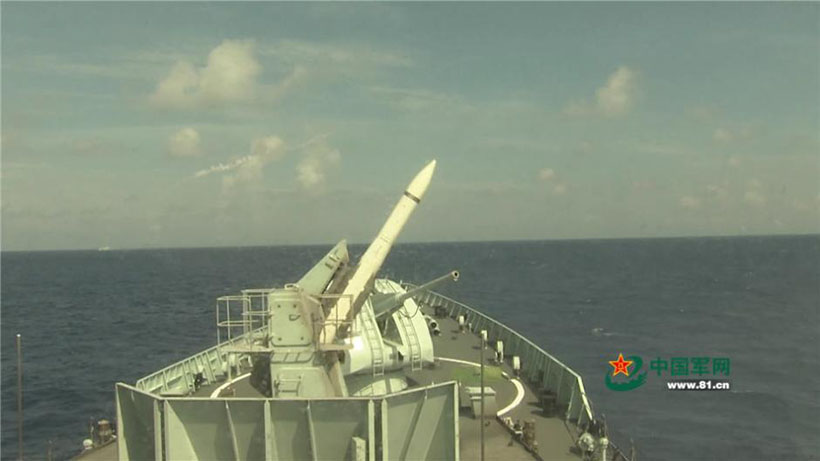 Fotos do exercício de combate da marinha chinesa no Mar do Sul da China 