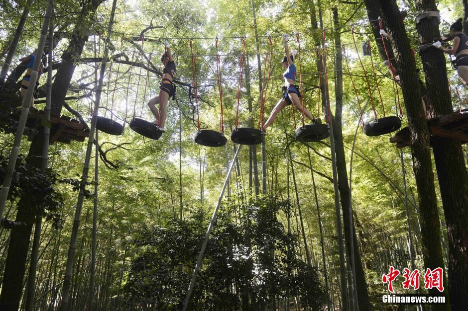 “Super Heroínas” experienciam aventura na selva
