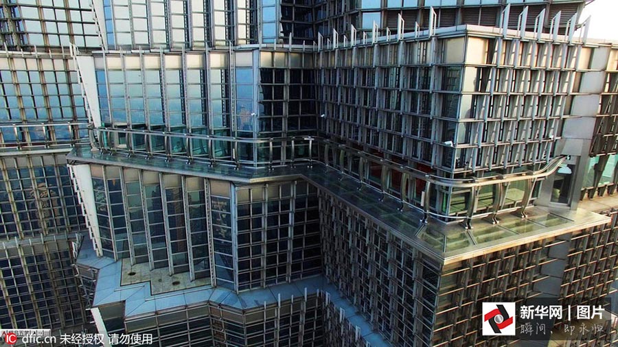 Arranha-céus em Shanghai inaugura pista de observa??o no 88o andar ao público