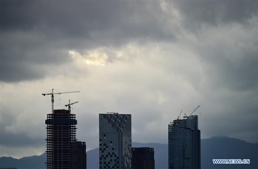 Guangdong emite alerta máximo com a chegada do tuf?o Nida