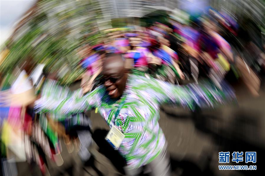 Vila Olímpica realiza cerim?nia de hasteamento das bandeiras