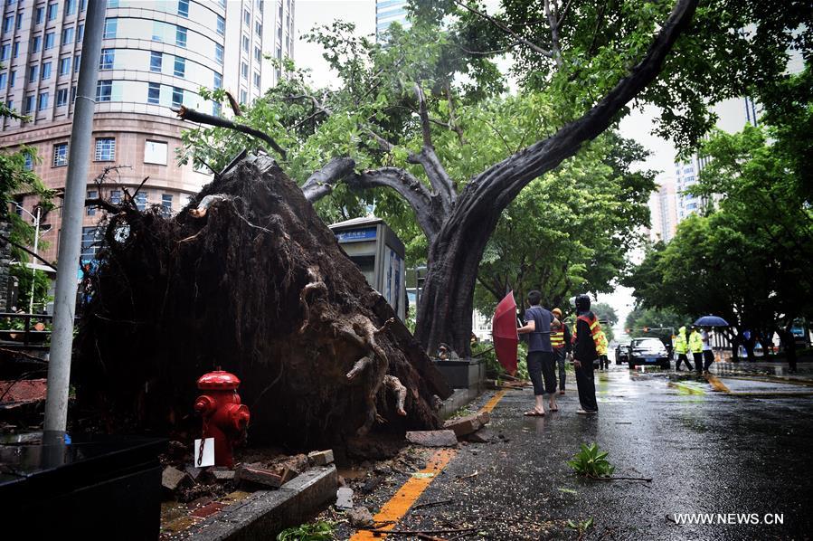 Tuf?o Nida continua a afetar sul da China