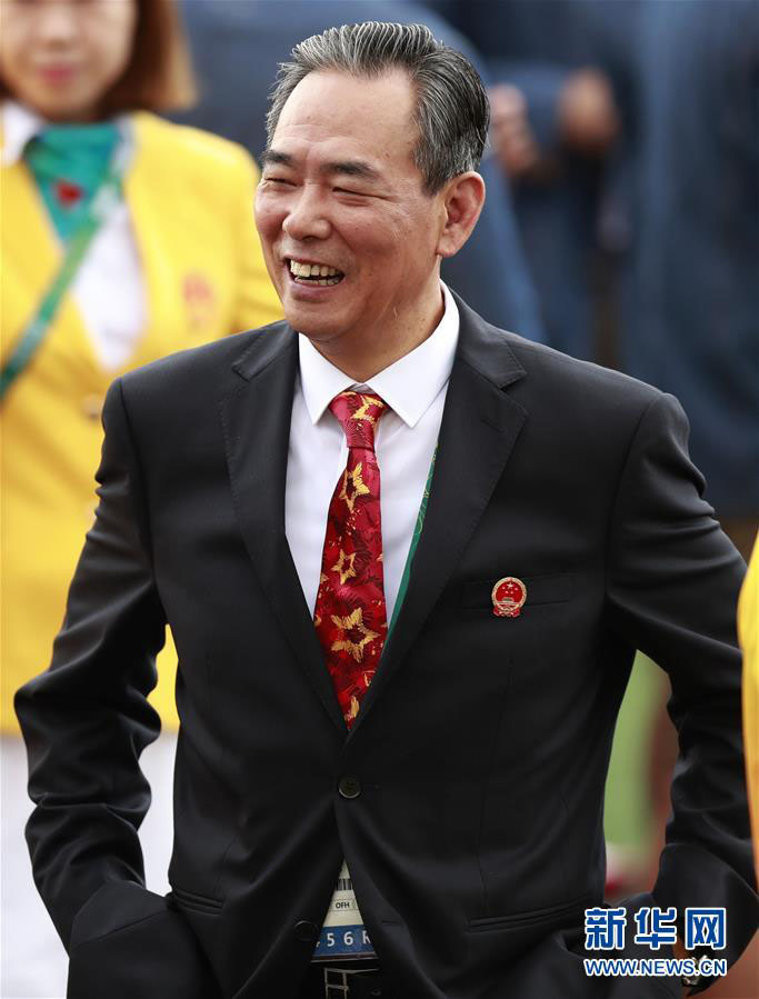 Delega??o chinesa participa de cerim?nia de hasteamento da bandeira na Vila Olímpica