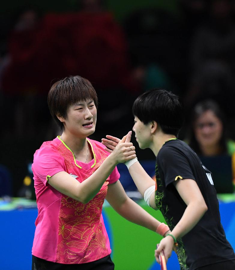 Ding Ning conquista ouro no tênis de mesa