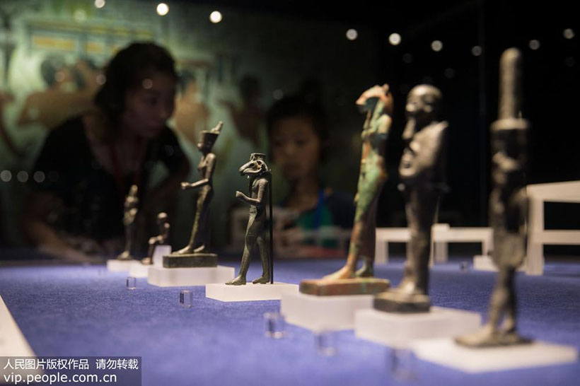 Antiga civiliza??o egípcia e dinastia Han da China em exposi??o em Nanjing