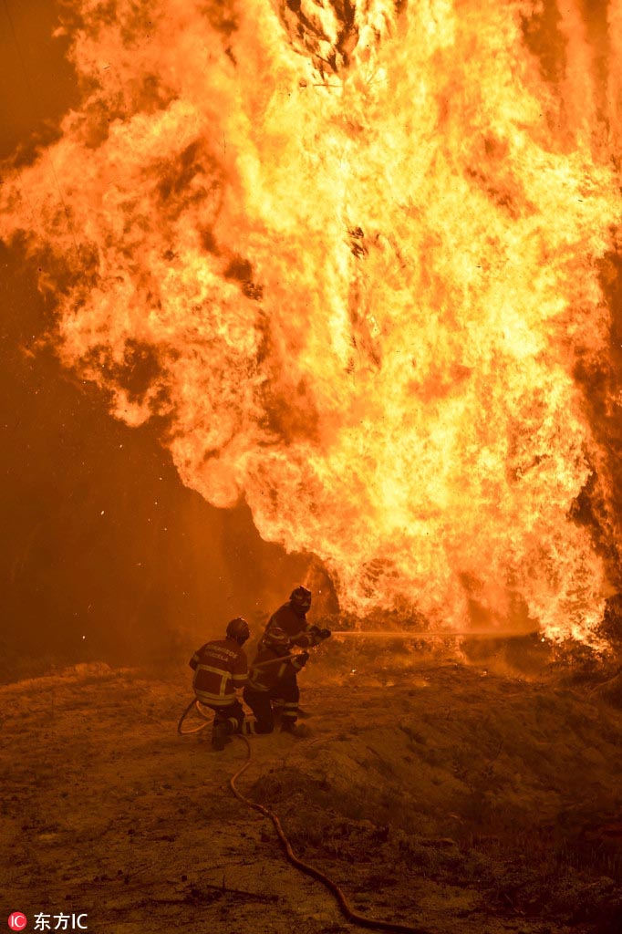 Grandes incêndios continuam atingindo Portugal 
