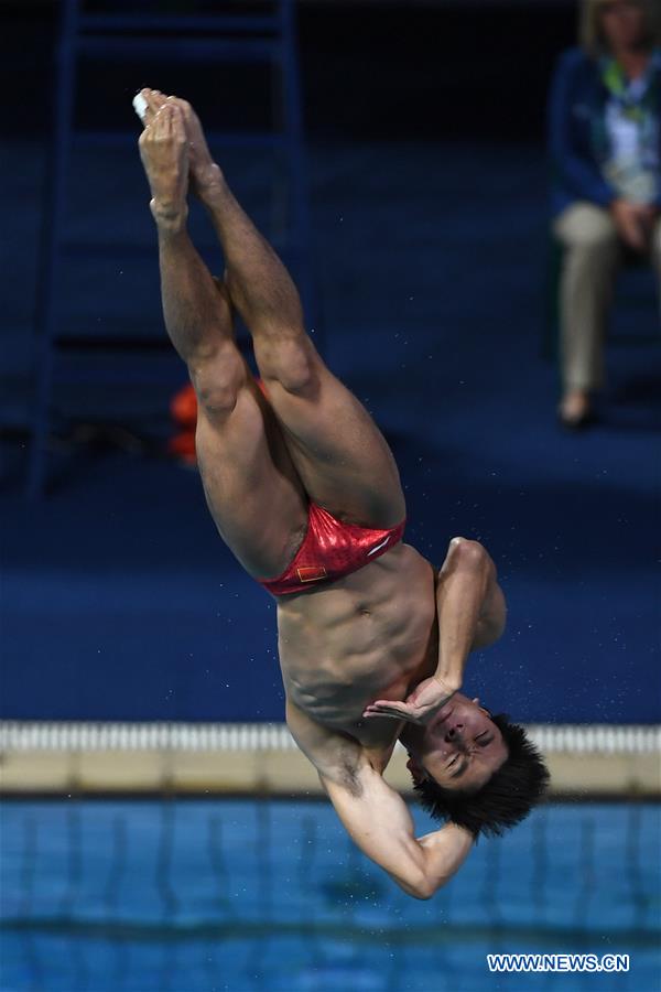 Rio 2016: Cao Yuan vence medalha de ouro no trampolim de 3m masculino
