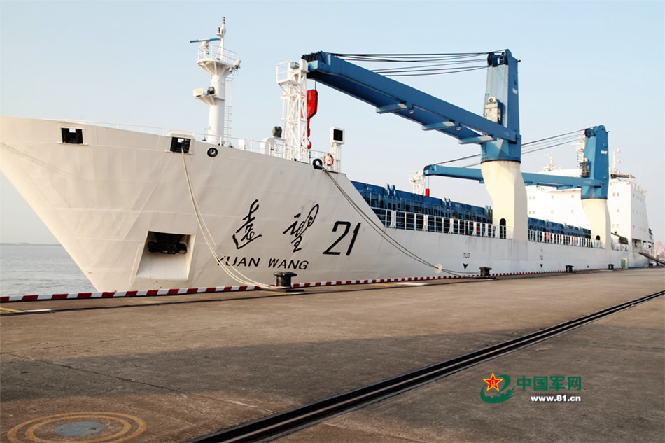 Navios transportadores de foguete zarpam para miss?o do Longa Marcha-5