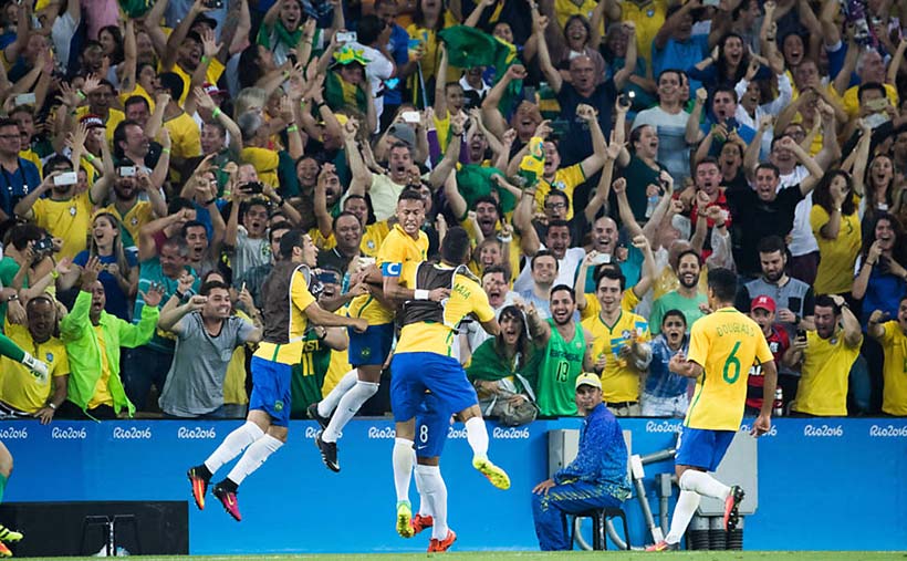 Brasil vence Alemanha e conquista primeiro ouro olímpico do futebol