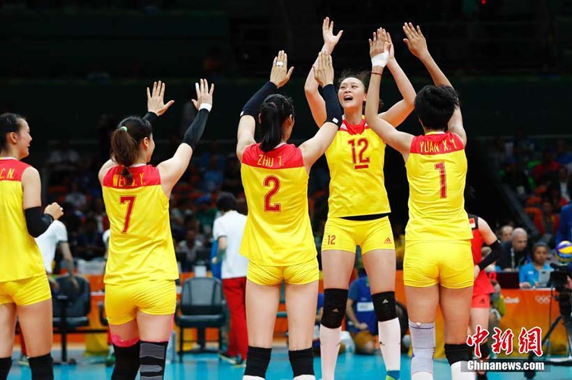 China vence Sérvia e conquista ouro olímpico no voleibol feminino