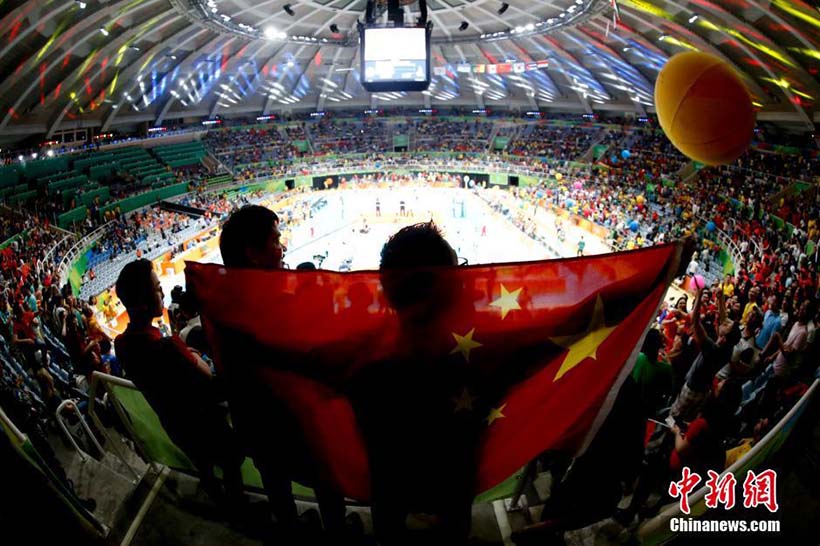 China vence Sérvia e conquista ouro olímpico no voleibol feminino