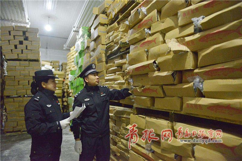 Autoridades de Qingdao anulam esquema de contrabando de produtos marinhos japoneses contaminados com radia??o nuclear